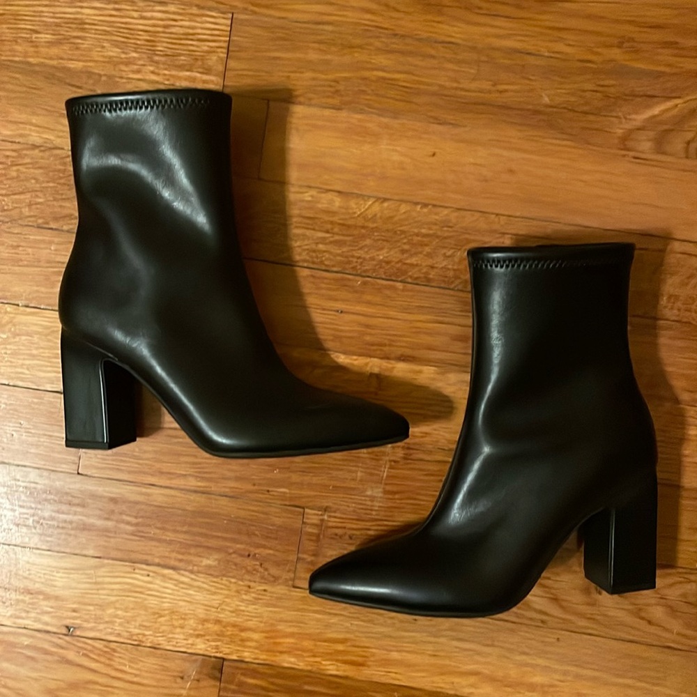 Black stretch block heel bootie